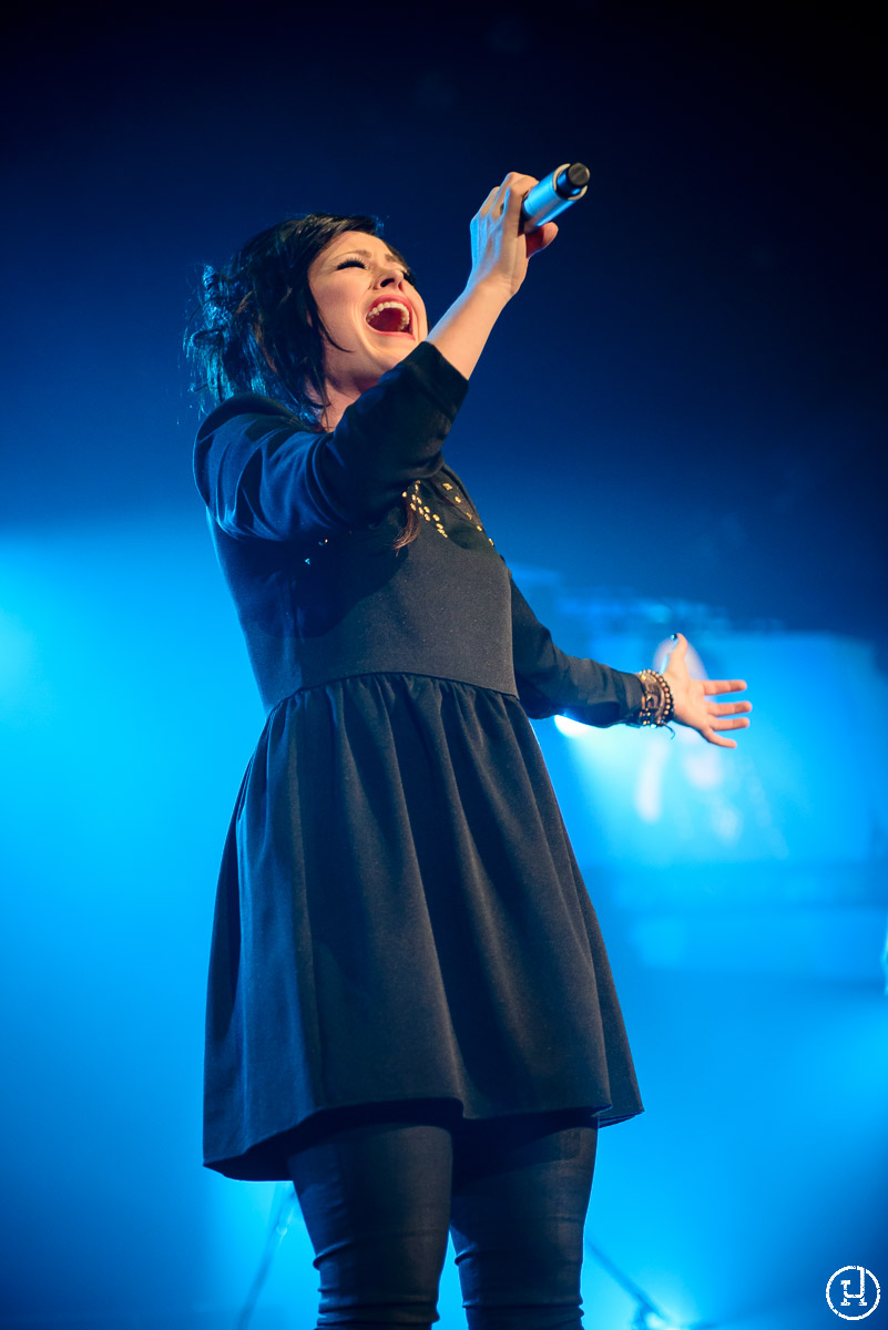 Kari Jobe performs at The Huntington Center in Toledo, OH on Feburary 28, 2013 (Jeff Harris)