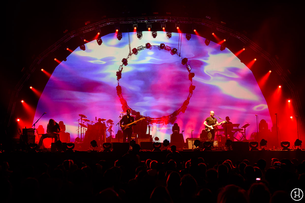 Brit Floyd perform at The Huntington Center in Toledo, OH on March 5, 2013 (Jeff Harris)
