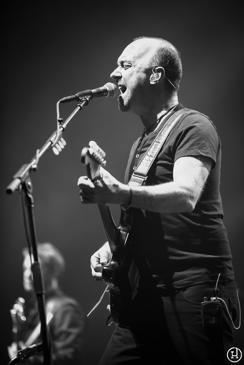 Brit Floyd perform at The Huntington Center in Toledo, OH on March 5, 2013 (Jeff Harris)