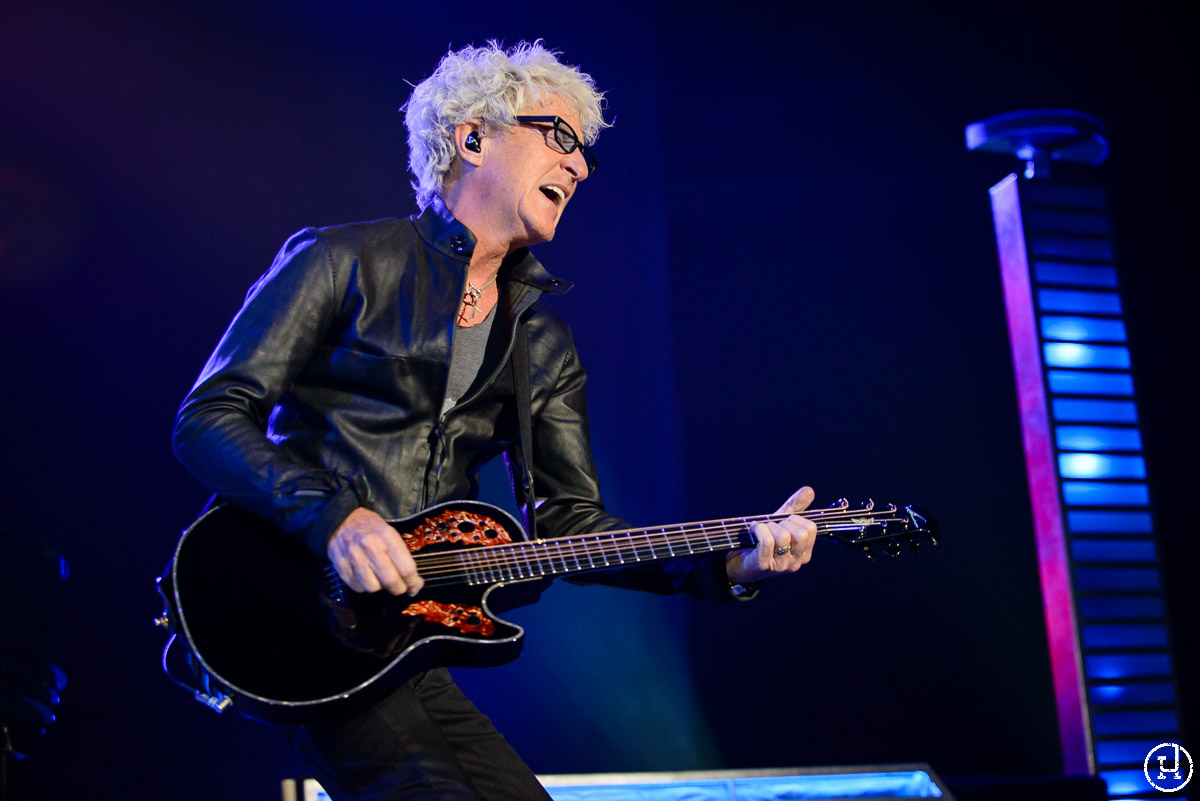 REO Speedwagon perform at The Huntington Center in Toledo, OH on April 21, 2013 (Jeff Harris)