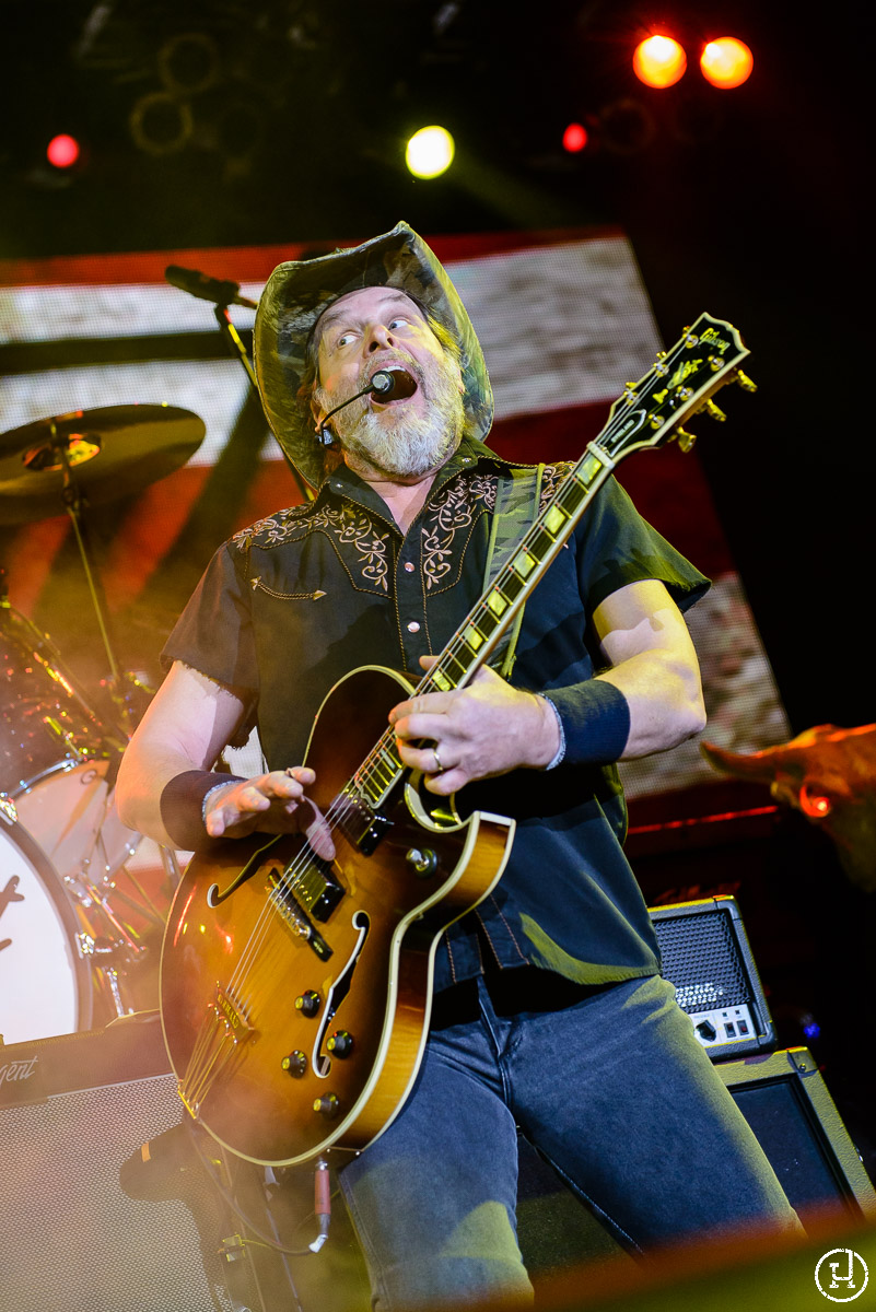 Ted Nugent performs at The Huntington Center in Toledo, OH on April 21, 2013 (Jeff Harris)