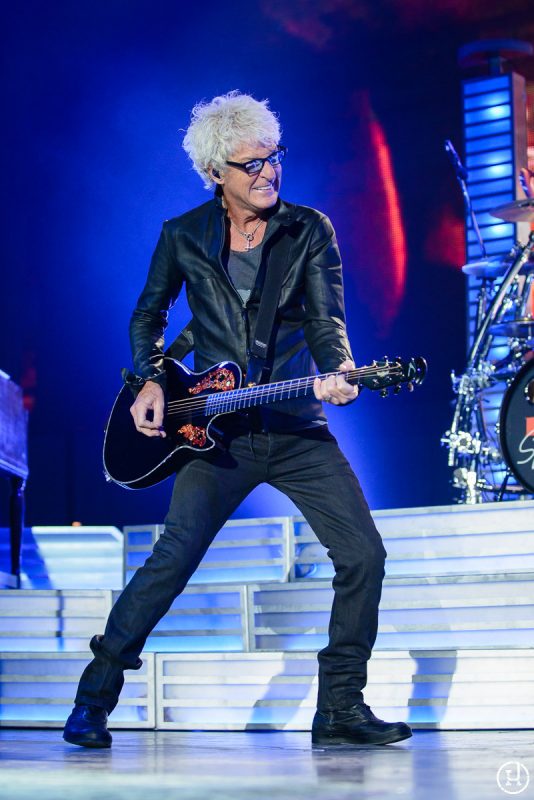 REO Speedwagon perform at The Huntington Center in Toledo, OH on April 21, 2013 (Jeff Harris)