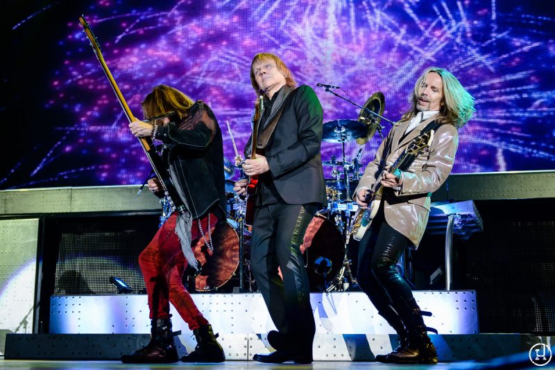 Styx perform at The Huntington Center in Toledo, OH on April 21, 2013 (Jeff Harris)