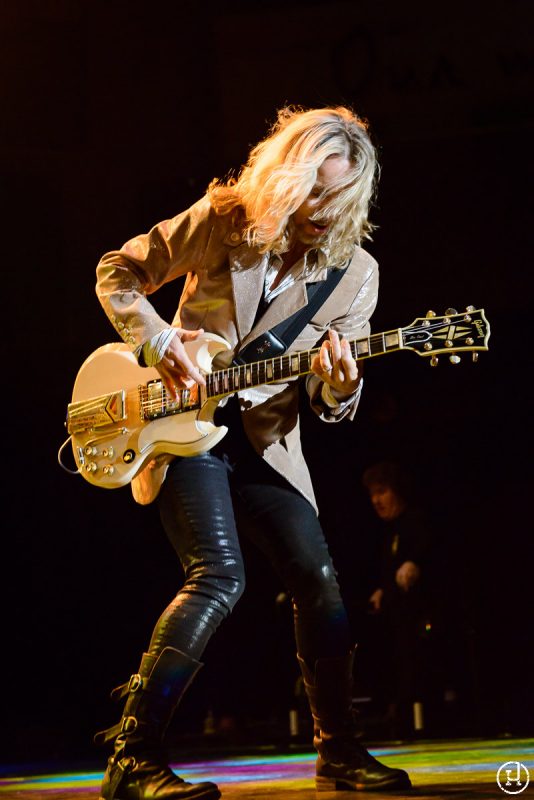 Styx perform at The Huntington Center in Toledo, OH on April 21, 2013 (Jeff Harris)