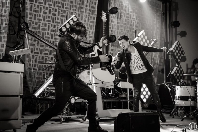 Everfound performs at the Proclaim Event Center in Holland, OH on May 1, 2015 (Jeff Harris)