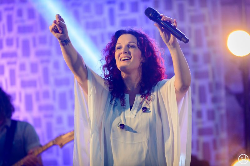 Plumb performs at the Proclaim Event Center in Holland, OH on May 1, 2015 (Jeff Harris)